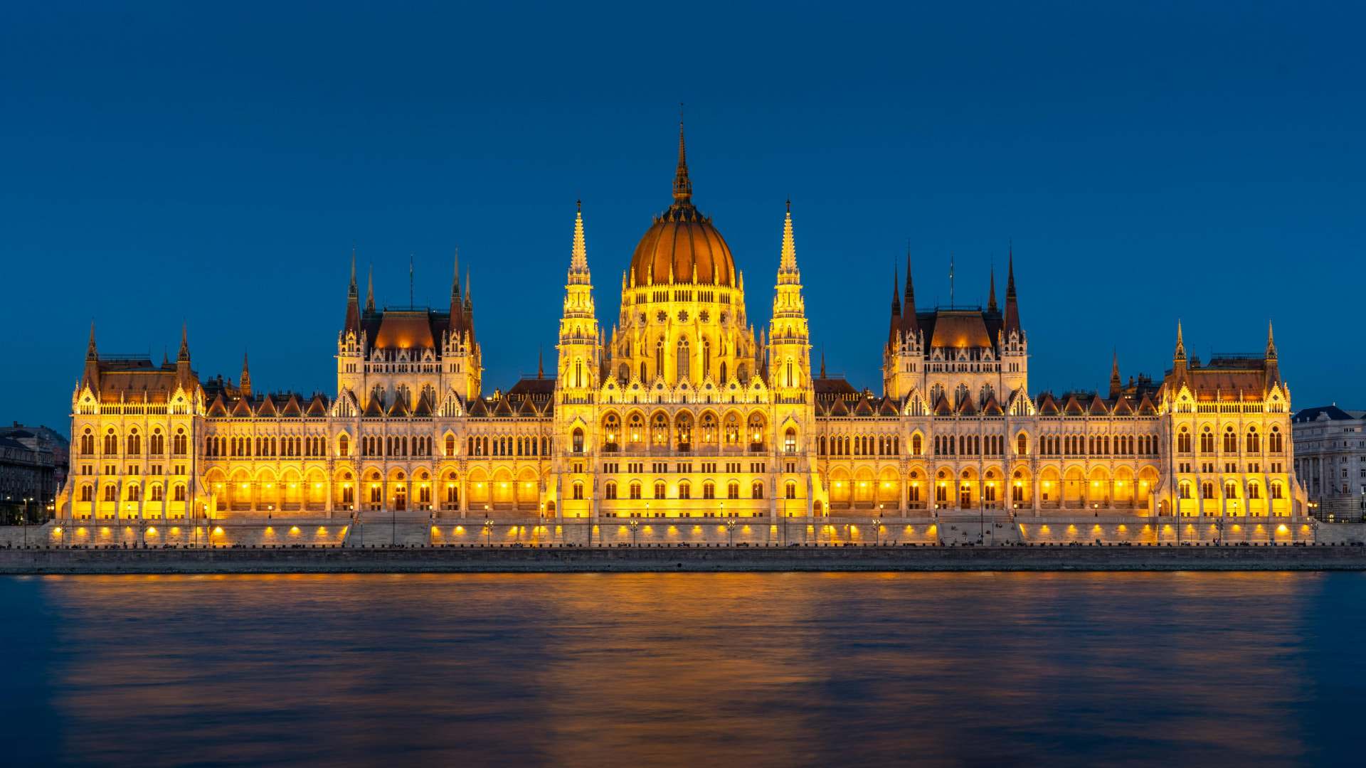 AmaWaterways or Viking: how to choose between them — River cruising essay from the BlueGold Travel journal